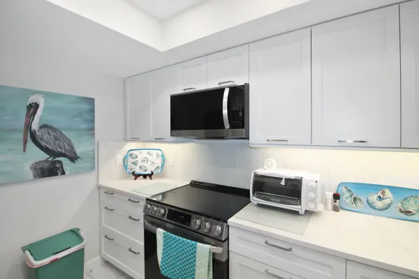 629 Alhambra Rd Unit 703, Venice, Florida 34285, 2 Bedrooms Bedrooms, 0 ,2 BathroomsBathrooms,Condo,Seasonal Rental,Alhambra Rd ,3381