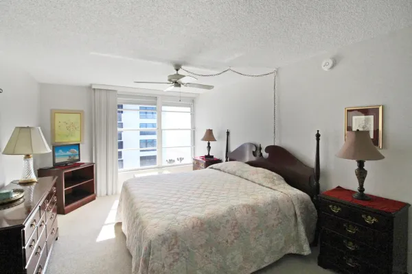 629 Alhambra Rd Unit 703, Venice, Florida 34285, 2 Bedrooms Bedrooms, 0 ,2 BathroomsBathrooms,Condo,Seasonal Rental,Alhambra Rd ,3381