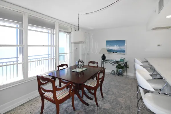 629 Alhambra Rd Unit 703, Venice, Florida 34285, 2 Bedrooms Bedrooms, 0 ,2 BathroomsBathrooms,Condo,Seasonal Rental,Alhambra Rd ,3381