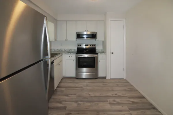 253 Alsace Ave, Venice, Florida 34293, 2 Bedrooms Bedrooms, 0 ,2 BathroomsBathrooms,Single Family Home,Long Term Rentals,Alsace Ave ,3385