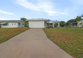 253 Alsace Ave, Venice, Florida 34293, 2 Bedrooms Bedrooms, 0 ,2 BathroomsBathrooms,Single Family Home,Long Term Rentals,Alsace Ave ,3385