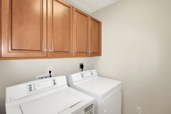 157 Tampa Ave E #807, Venice, Florida 34285, 2 Bedrooms Bedrooms, 0 ,2 BathroomsBathrooms,Condo,Seasonal Rental,Tampa Ave E,3387