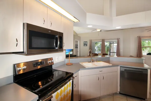 1180 Palmetto Dr, Venice, Florida 34293, 3 Bedrooms Bedrooms, 0 ,2 BathroomsBathrooms,Single Family Home,Long Term Rentals,Palmetto Dr,3390