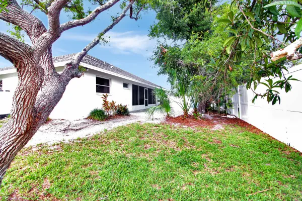 1180 Palmetto Dr, Venice, Florida 34293, 3 Bedrooms Bedrooms, 0 ,2 BathroomsBathrooms,Single Family Home,Long Term Rentals,Palmetto Dr,3390