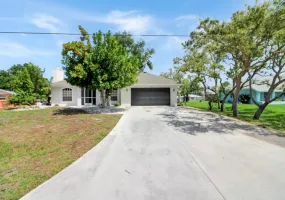 1180 Palmetto Dr, Venice, Florida 34293, 3 Bedrooms Bedrooms, 0 ,2 BathroomsBathrooms,Single Family Home,Long Term Rentals,Palmetto Dr,3390