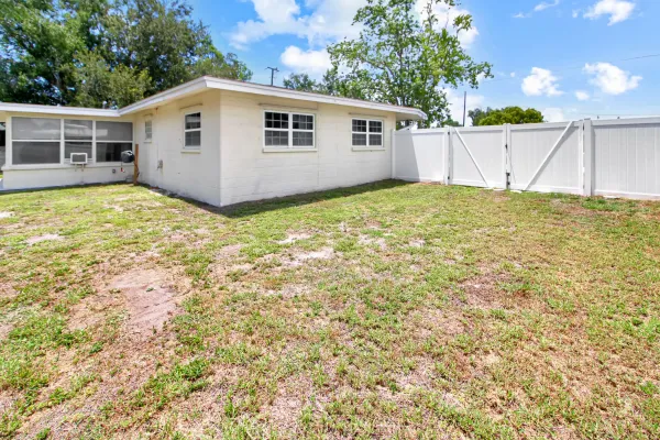 1311 East Gate Dr, Venice, Florida 34285, 2 Bedrooms Bedrooms, 0 ,2 BathroomsBathrooms,Single Family Home,Long Term Rentals,East Gate Dr ,3413