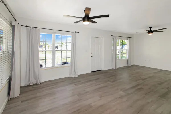 1311 East Gate Dr, Venice, Florida 34285, 2 Bedrooms Bedrooms, 0 ,2 BathroomsBathrooms,Single Family Home,Long Term Rentals,East Gate Dr ,3413