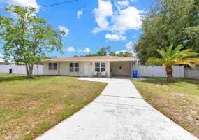 1311 East Gate Dr, Venice, Florida 34285, 2 Bedrooms Bedrooms, 0 ,2 BathroomsBathrooms,Single Family Home,Long Term Rentals,East Gate Dr ,3413