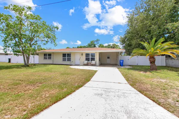 1311 East Gate Dr, Venice, Florida 34285, 2 Bedrooms Bedrooms, 0 ,2 BathroomsBathrooms,Single Family Home,Long Term Rentals,East Gate Dr ,3413
