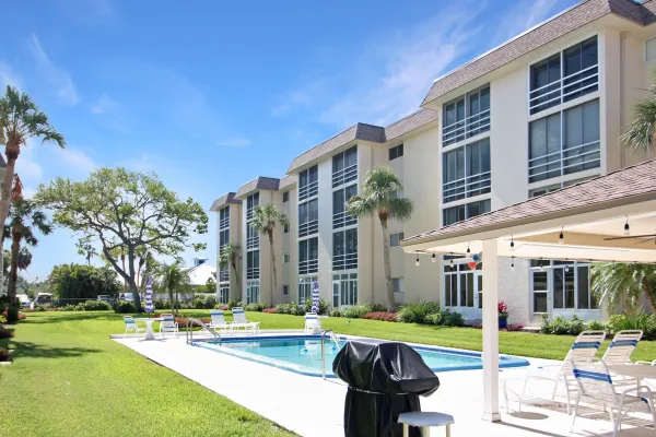 995 Laguna Dr Unit 305, Venice, Florida 34285, 2 Bedrooms Bedrooms, 0 ,2 BathroomsBathrooms,Condo,Long Term Rentals,Laguna Dr ,3416
