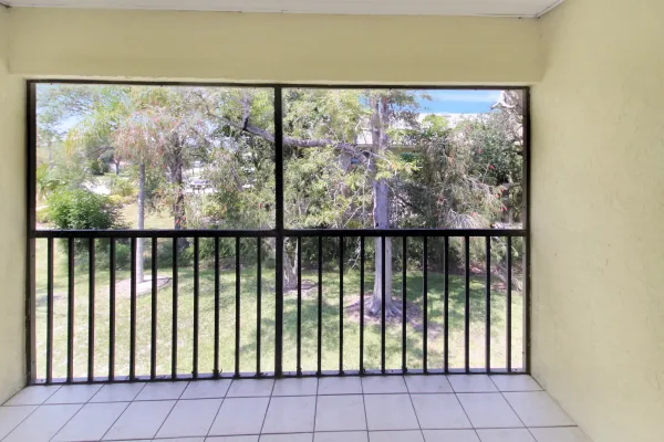 928 Capri Isles Blvd #231, Venice, Florida 34292, 2 Bedrooms Bedrooms, 0 ,2 BathroomsBathrooms,Condo,Long Term Rentals,Capri Isles Blvd ,3436