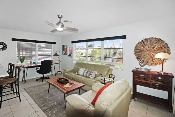 242 Capri Ave, Venice, Florida 34293, 2 Bedrooms Bedrooms, 0 ,2 BathroomsBathrooms,Single Family Home,Long Term Rentals,Capri Ave,3440