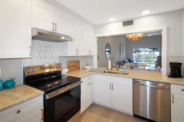 762 Village Circle #215, Venice, Florida 34292, 2 Bedrooms Bedrooms, 0 ,2 BathroomsBathrooms,Condo,Seasonal Rental,Village Circle,3450