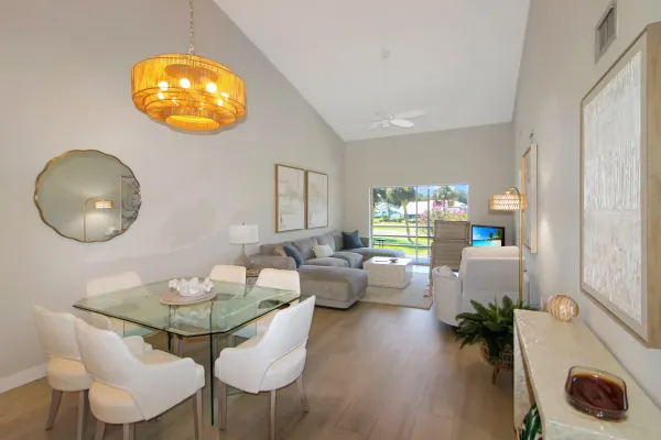 762 Village Circle #215, Venice, Florida 34292, 2 Bedrooms Bedrooms, 0 ,2 BathroomsBathrooms,Condo,Seasonal Rental,Village Circle,3450