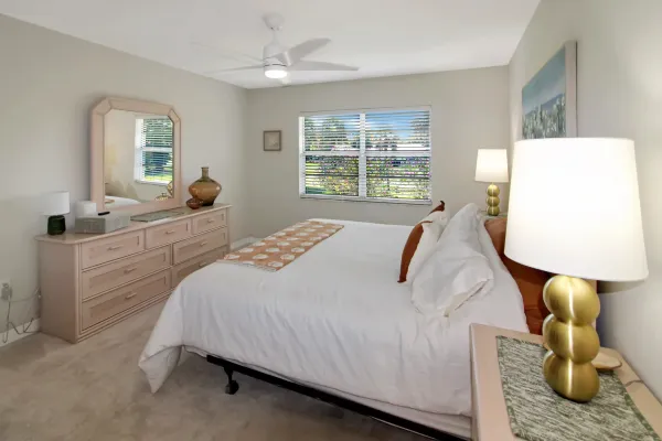 762 Village Circle #215, Venice, Florida 34292, 2 Bedrooms Bedrooms, 0 ,2 BathroomsBathrooms,Condo,Seasonal Rental,Village Circle,3450