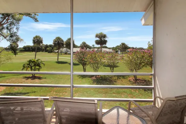 762 Village Circle #215, Venice, Florida 34292, 2 Bedrooms Bedrooms, 0 ,2 BathroomsBathrooms,Condo,Seasonal Rental,Village Circle,3450