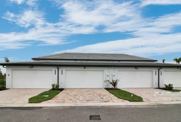 17978 Broadleaf Loop, Venice, Florida 34293, 3 Bedrooms Bedrooms, 0 ,2.5 BathroomsBathrooms,Townhome,Long Term Rentals,Broadleaf Loop,3461