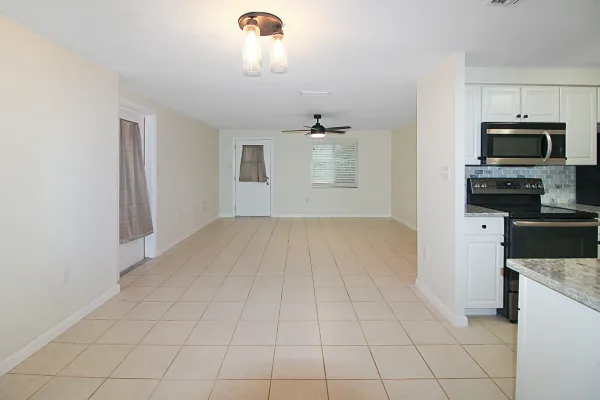 401 Circlewood Dr, Venice, Florida 34293, 3 Bedrooms Bedrooms, 0 ,2 BathroomsBathrooms,Condo,Long Term Rentals,Circlewood Dr,3462