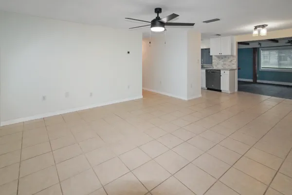 401 Circlewood Dr, Venice, Florida 34293, 3 Bedrooms Bedrooms, 0 ,2 BathroomsBathrooms,Condo,Long Term Rentals,Circlewood Dr,3462