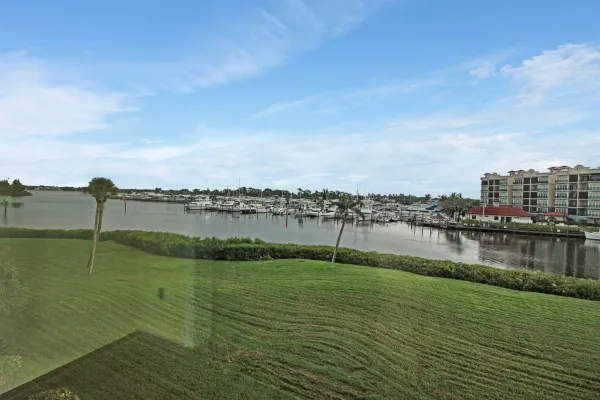 250 Santa Maria St #317, Venice, Florida 34285, 2 Bedrooms Bedrooms, 0 ,2 BathroomsBathrooms,Condo,Long Term Rentals,Santa Maria St ,3466