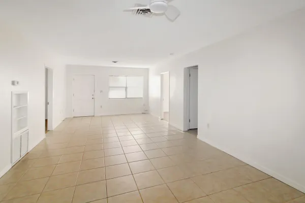 1612 Larchwood Dr, Venice, Florida 34293, 3 Bedrooms Bedrooms, 0 ,2 BathroomsBathrooms,Single Family Home,Long Term Rentals,Larchwood Dr,3472