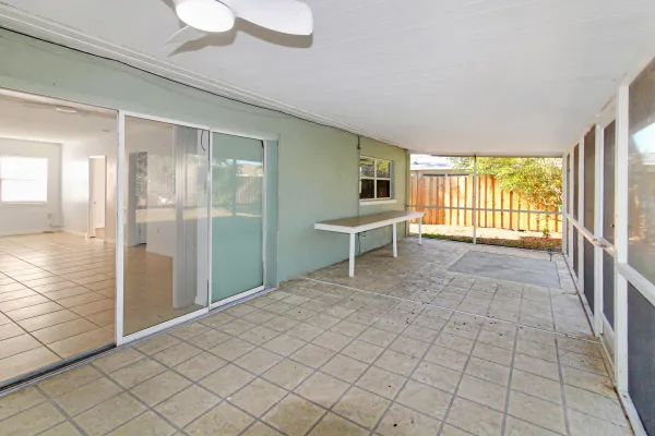 1612 Larchwood Dr, Venice, Florida 34293, 3 Bedrooms Bedrooms, 0 ,2 BathroomsBathrooms,Single Family Home,Long Term Rentals,Larchwood Dr,3472