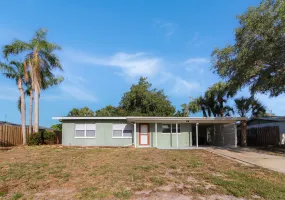 1612 Larchwood Dr, Venice, Florida 34293, 3 Bedrooms Bedrooms, 0 ,2 BathroomsBathrooms,Single Family Home,Long Term Rentals,Larchwood Dr,3472