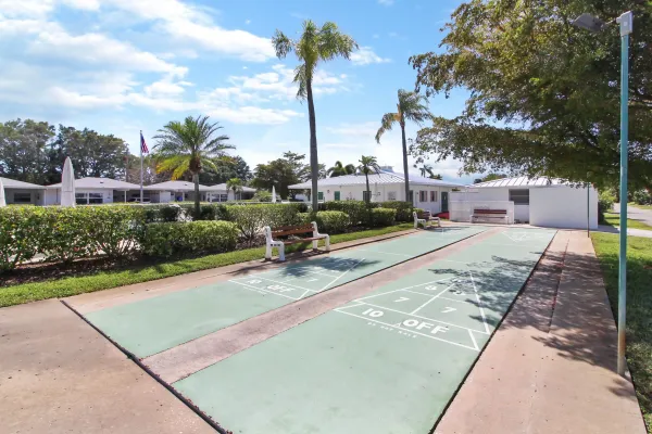 109 Field Ave E, Venice, Florida 34285, 2 Bedrooms Bedrooms, 0 ,1 BathroomBathrooms,Villa,Seasonal Rental,Field Ave E,3475