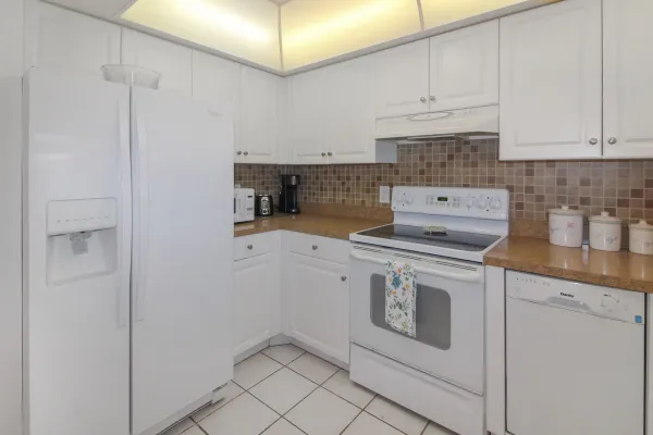109 Field Ave E, Venice, Florida 34285, 2 Bedrooms Bedrooms, 0 ,1 BathroomBathrooms,Villa,Seasonal Rental,Field Ave E,3475