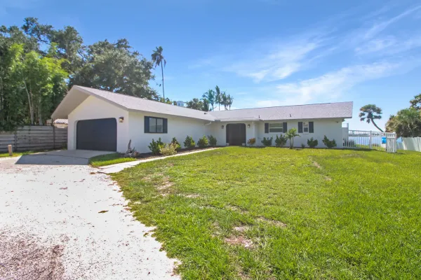 716 Sarabay Rd, Osprey, Florida 34229, 2 Bedroom Bedrooms, 0 ,3 BathroomBathrooms,Single Family Home,Seasonal Rental,Sarabay Rd ,3478