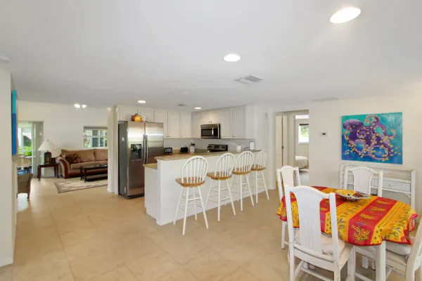 303 Channel Ln, Nokomis, Florida 34275, 2 Bedrooms Bedrooms, 0 ,2 BathroomsBathrooms,Single Family Home,Seasonal Rental,Channel Ln ,3479