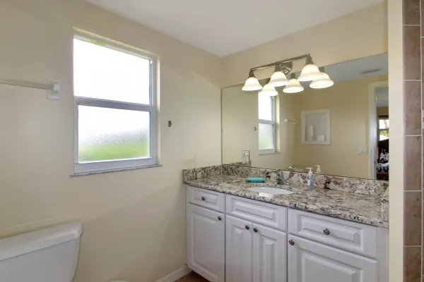 303 Channel Ln, Nokomis, Florida 34275, 2 Bedrooms Bedrooms, 0 ,2 BathroomsBathrooms,Single Family Home,Seasonal Rental,Channel Ln ,3479