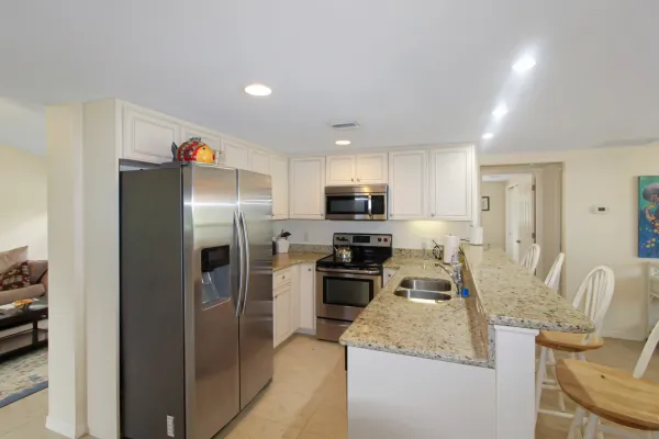 303 Channel Ln, Nokomis, Florida 34275, 2 Bedrooms Bedrooms, 0 ,2 BathroomsBathrooms,Single Family Home,Seasonal Rental,Channel Ln ,3479