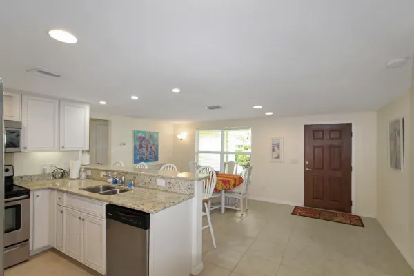 303 Channel Ln, Nokomis, Florida 34275, 2 Bedrooms Bedrooms, 0 ,2 BathroomsBathrooms,Single Family Home,Seasonal Rental,Channel Ln ,3479