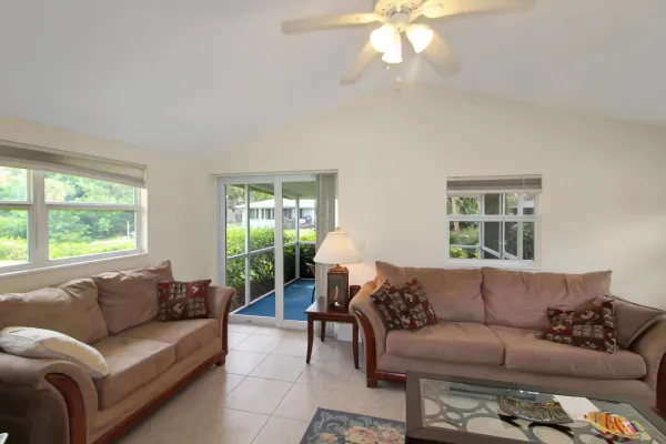 303 Channel Ln, Nokomis, Florida 34275, 2 Bedrooms Bedrooms, 0 ,2 BathroomsBathrooms,Single Family Home,Seasonal Rental,Channel Ln ,3479