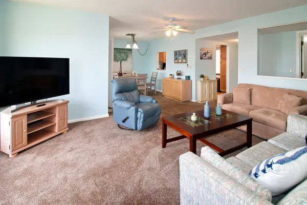 820 Capri Isles Blvd #202, Venice, Florida 34292, 2 Bedroom Bedrooms, 0 ,2 BathroomBathrooms,Condo,Seasonal Rental,Capri Isles Blvd ,3481