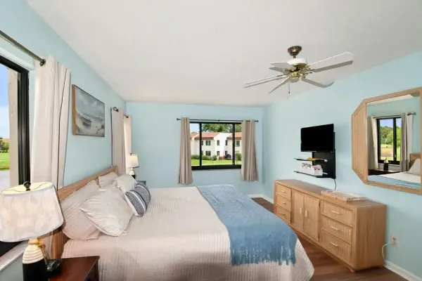 820 Capri Isles Blvd #202, Venice, Florida 34292, 2 Bedroom Bedrooms, 0 ,2 BathroomBathrooms,Condo,Seasonal Rental,Capri Isles Blvd ,3481
