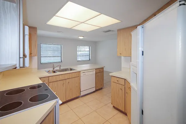 832 Golf Dr, Venice, Florida 34285, 2 Bedroom Bedrooms, 0 ,2 BathroomBathrooms,Single Family Home,Long Term Rentals,Golf Dr,3493