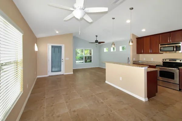 12476 Shimmering Oak Circle, Venice, Florida 34293, 2 Bedroom Bedrooms, 0 ,2 BathroomBathrooms,Single Family Home,Long Term Rentals,Shimmering Oak Circle,3495