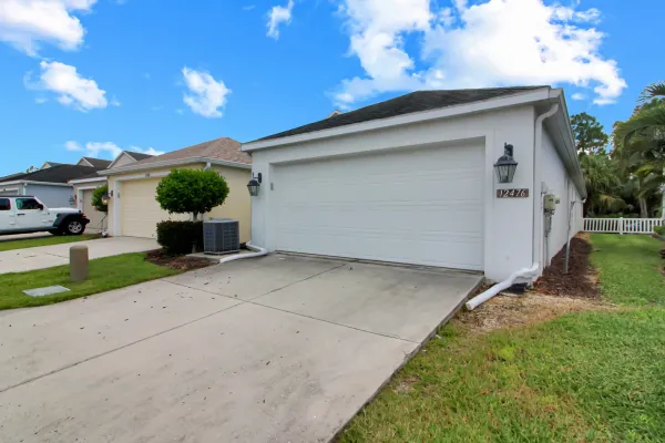 12476 Shimmering Oak Circle, Venice, Florida 34293, 2 Bedroom Bedrooms, 0 ,2 BathroomBathrooms,Single Family Home,Long Term Rentals,Shimmering Oak Circle,3495