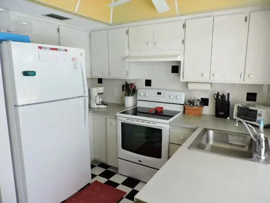 221 Malvern Dr, Venice, Florida 34293, 2 Bedroom Bedrooms, 0 ,2 BathroomBathrooms,Single Family Home,Seasonal Rental,Malvern Dr,3507