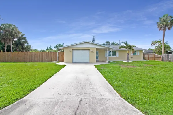 324 Treasure Rd, Venice, Florida 34293, 2 Bedroom Bedrooms, 0 ,2 BathroomBathrooms,Single Family Home,Seasonal Rental,Treasure Rd ,3508