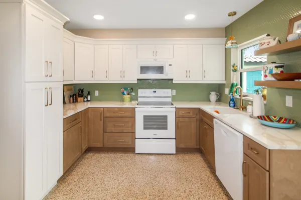 301 Gulf Dr, Venice, Florida 34285, 3 Bedroom Bedrooms, 0 ,2 BathroomBathrooms,Single Family Home,Seasonal Rental,Gulf Dr ,3509