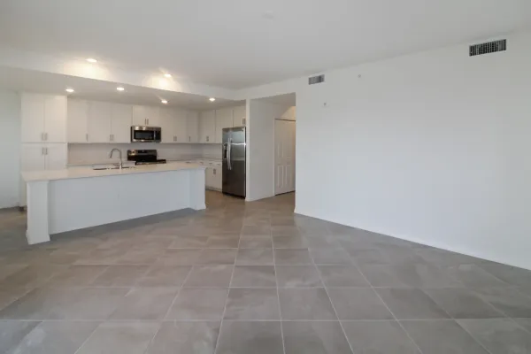 12320 Wellen Golf St #202, Venice, Florida 34293, 2 Bedroom Bedrooms, 0 ,2 BathroomBathrooms,Condo,Long Term Rentals,Wellen Golf St,3510