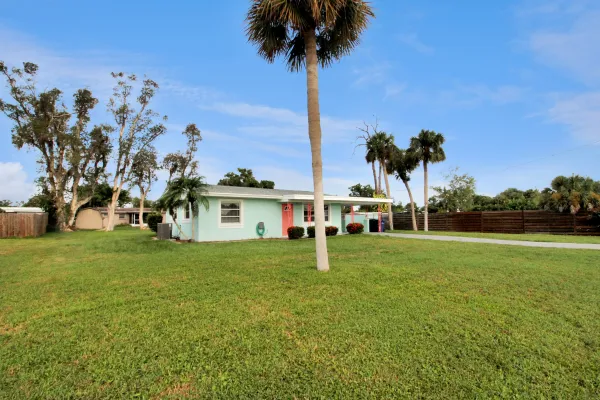 60 French Ave, Englewood, Florida 34223, 2 Bedroom Bedrooms, 0 ,1 BathroomBathrooms,Single Family Home,Long Term Rentals,French Ave ,3517