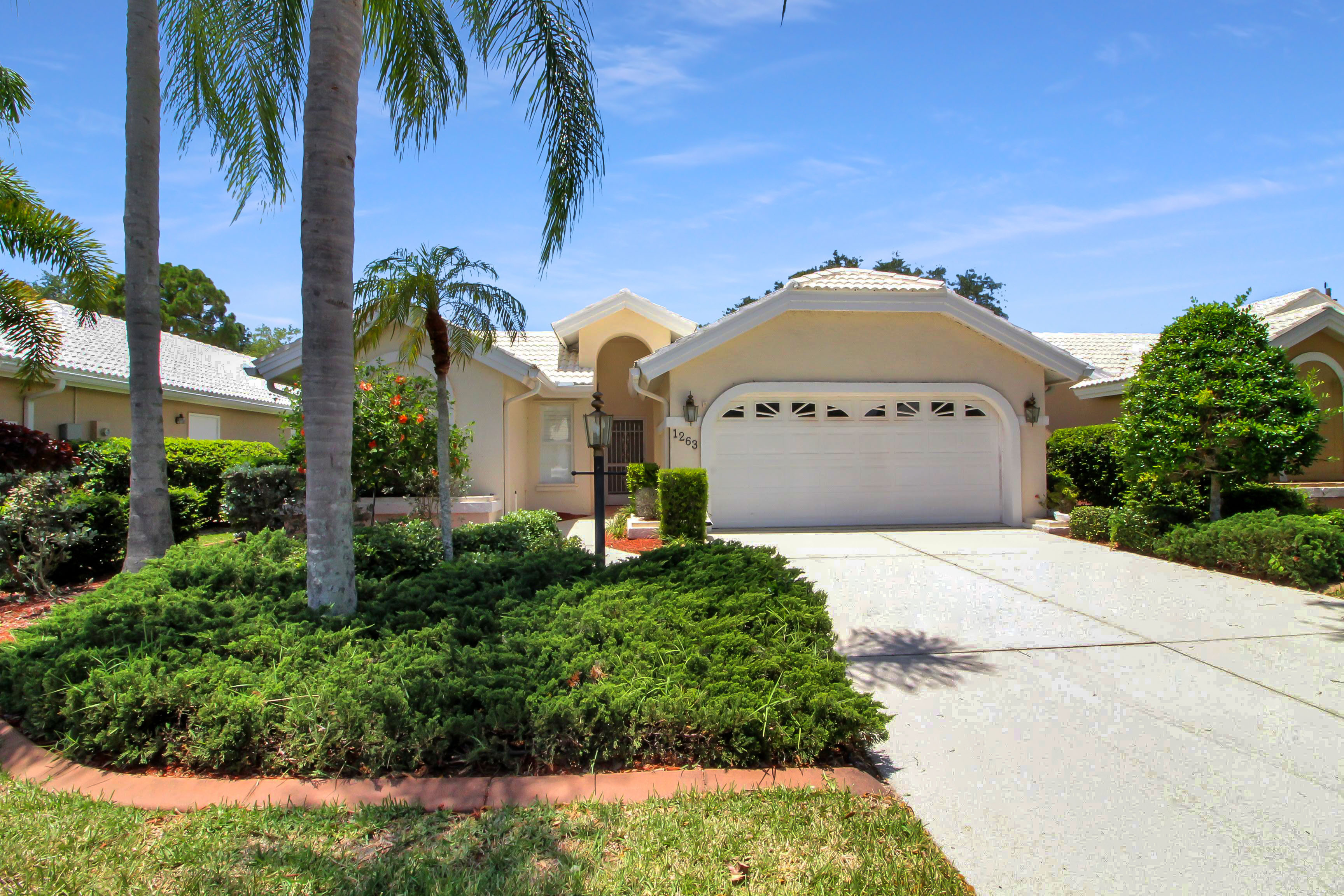 Chestnut Creek Seasonal Courtyard Home for Rent in Venice